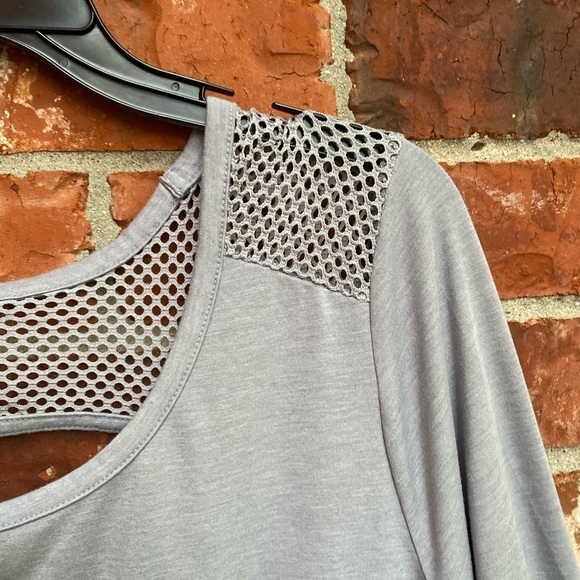 Lane Bryant Womens 22/24 Gray Focus Fabulous Keyhole Mesh Active Top - Picture 3 of 9